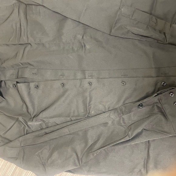 Black botton down dress shirt - Picture 3 of 6